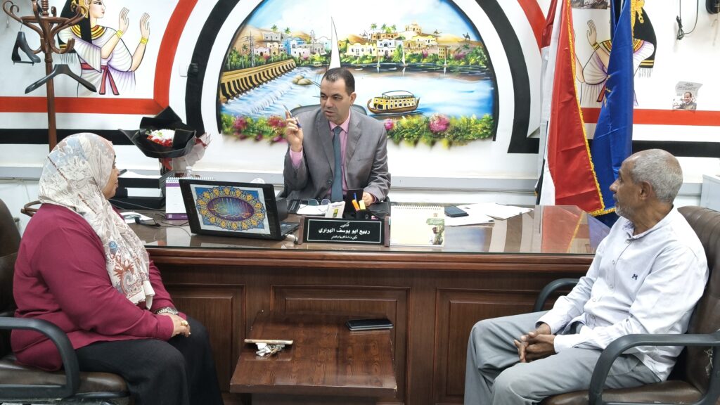 1000324250-1024x576 وكيل الوزارة يجتمع بموجهى الكمبيوتر وتكنولوجيا المعلومات للمرحلة الثانوية