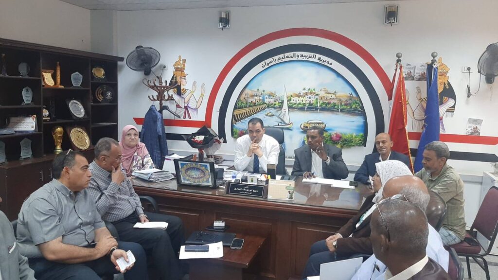 662066477_1388407446648946_3665675568819687273_n-1-1024x576 بالصور ..وكيل تعليم أسوان يعقد اجتماعًا موسعًا بالقيادات التعليمية بالمديرية والإدارات التعليمية لمتابعة انتظام العملية التعليمية