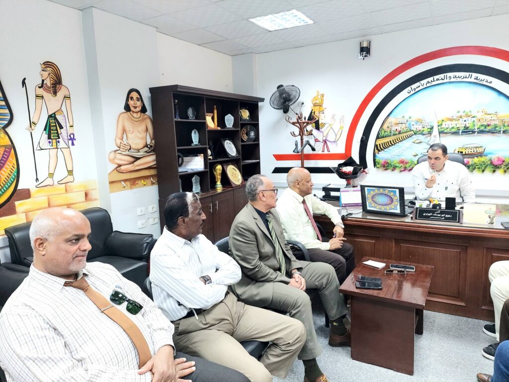 666936369_1391698896319801_5790269004749733626_n-1024x768 بالصور..وكيل تعليم أسوان يجتمع بمديري الإدارات التعليمية