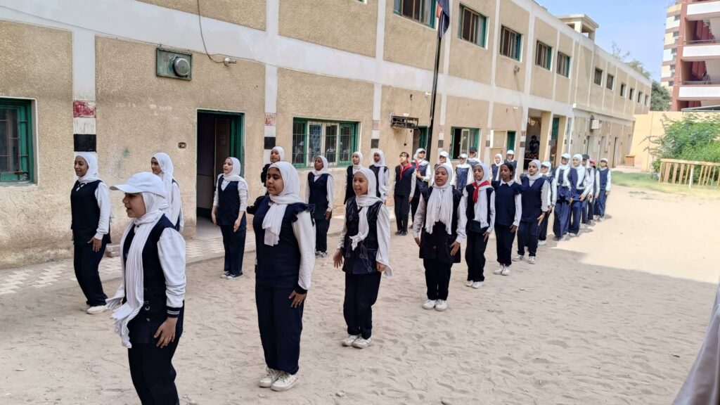 668353469_1390755263080831_3635289509882555678_n-1024x576 بالصور ..وكيل الوزارة يتابع ختام امتحانات شهر مارس وانتظام سير العملية التعليمية بعدد من مدارس إدارة أسوان.